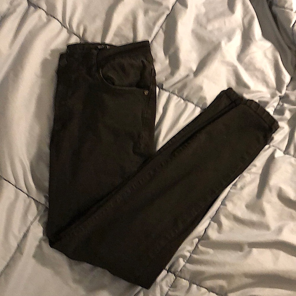 Tahari KELLY CLASSIC SKINNY BLACK JEANS WOMENS SIZE 6/28 GUC/NO TAG